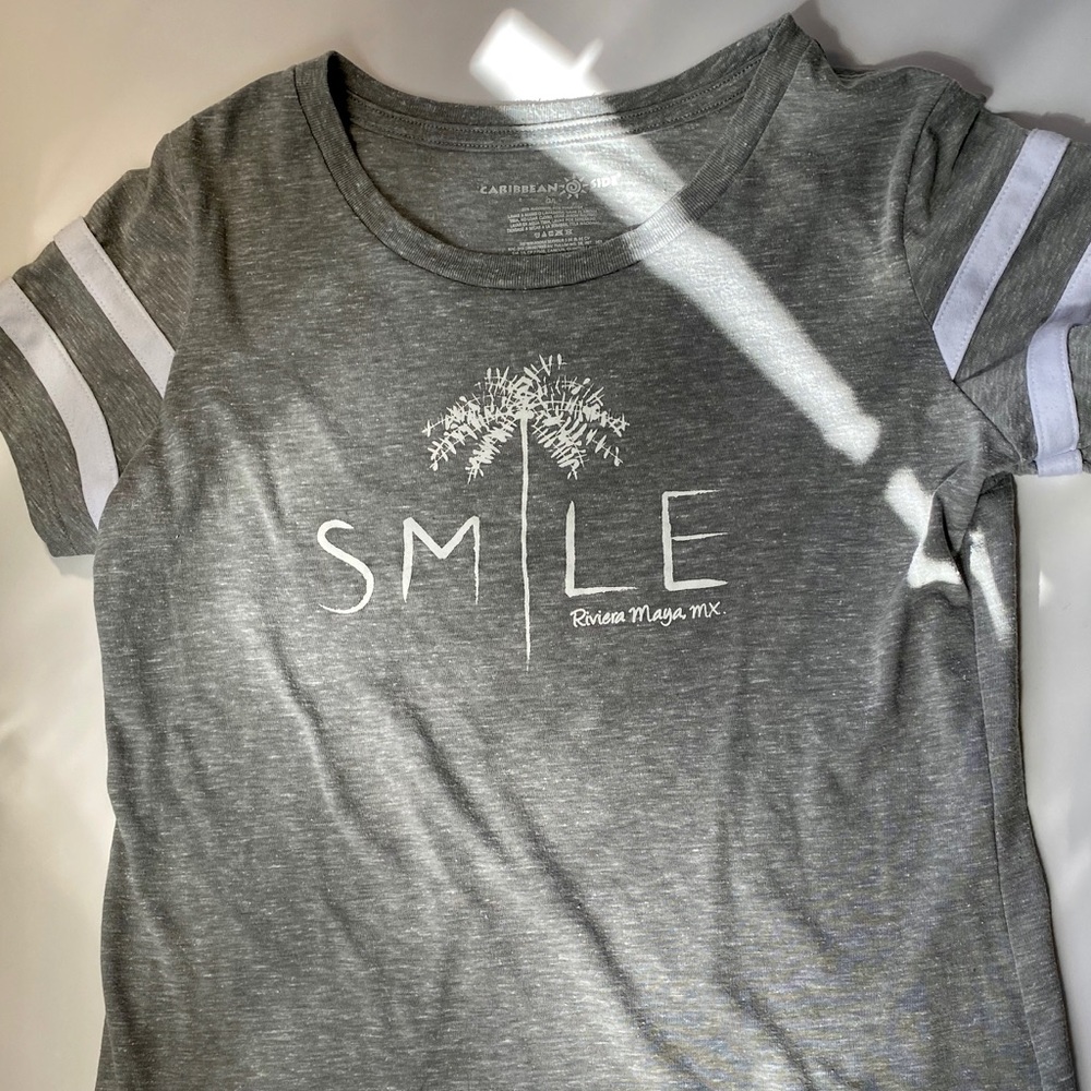 Girls Gray Smile Shirt